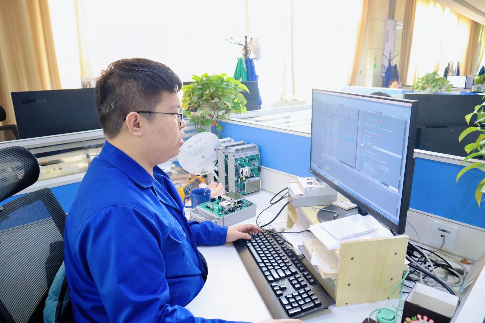 1694150653290944.jpg 1694150653290944.jpg