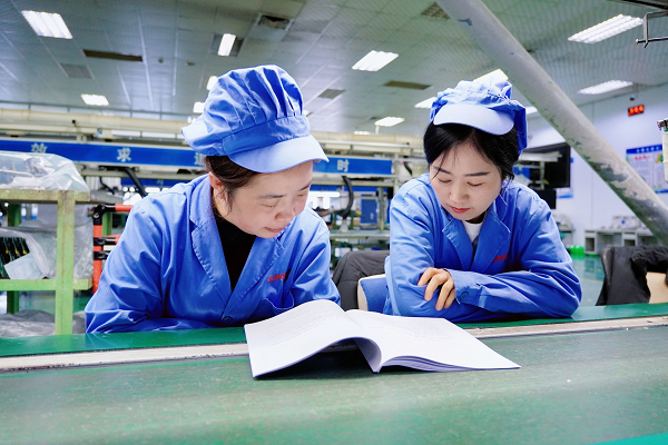 1739755492444814.png 2.png